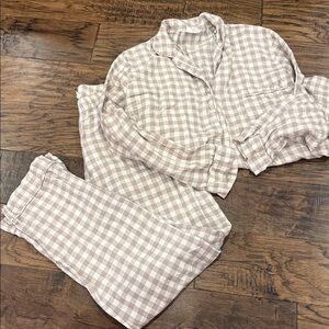 Piglet in Bed 100% Linen Pajama set